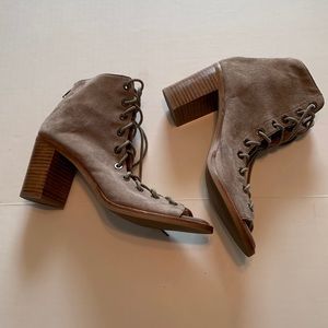 Jeffrey Campbell Women’s Suede Leather Lace Up Shooties
